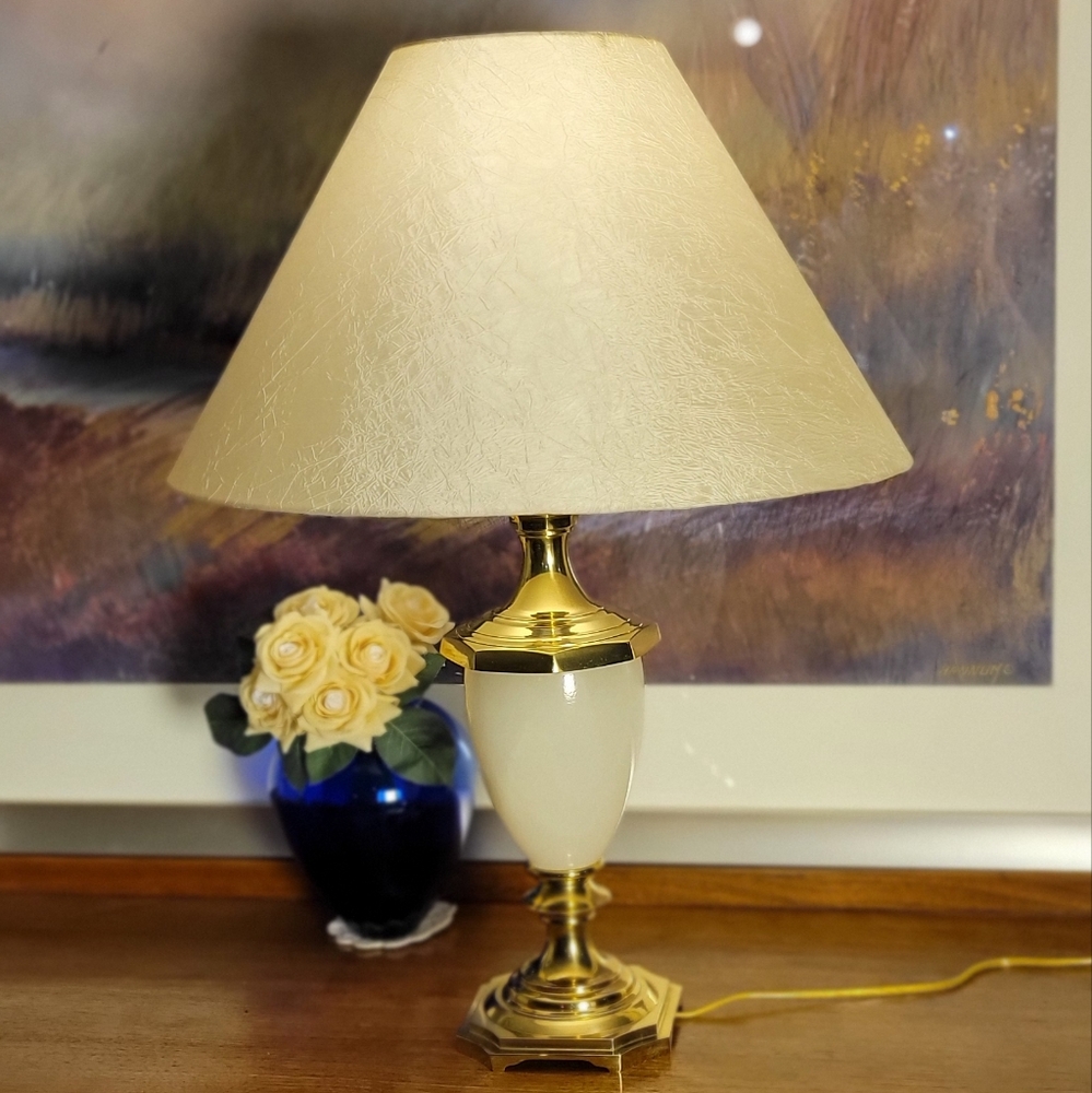 Vintage Art Deco High End Solid Brass and Opaline Table Lamp